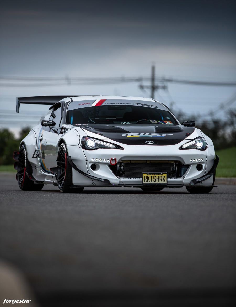  Toyota GT 86 Rocket Bunny 2018 года  (фото 12 из 23)